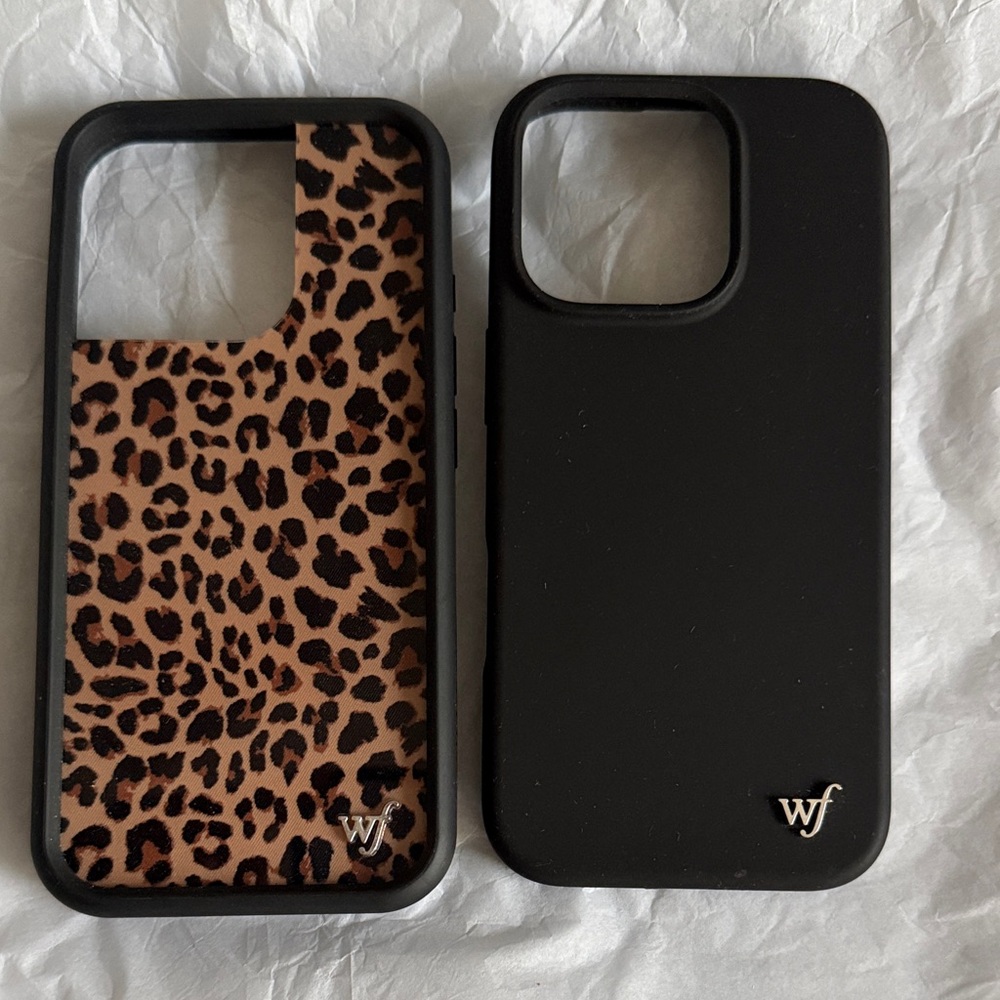 Leopard Print and Black Phone Case Set